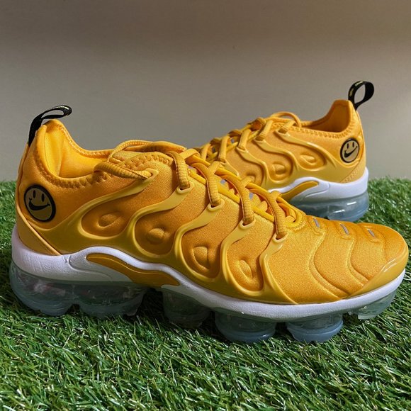 Womens Nike Air Vapormax Plus Go The Extra Smile Pollen Yellow DO5874-700 Size main image 6